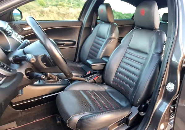 Alfa Romeo Giulietta cena 28400 przebieg: 264000, rok produkcji 2012 z Bielawa małe 326